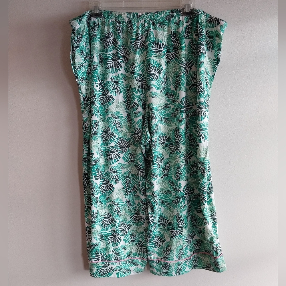 Room Service Green & White Tropical Leaf Print Cropped Pajama Set NWOT - Picture 7 of 7